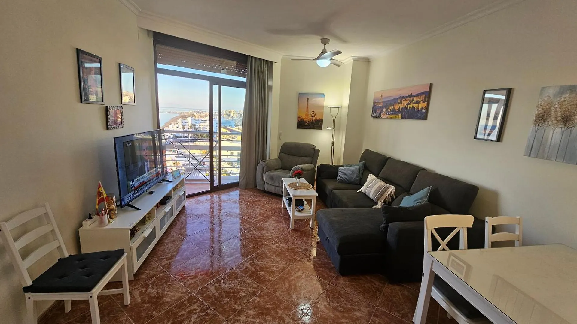 Apartamento La Roca-Mediterraneo Views, 8Th Floor-New Kitchen- Pool- Parking-Air Conditioning, Ceiling Fans & Free Wifi Torremolinos